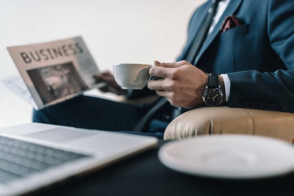 Нужда Еврокомиссии, Барро, Пьеро и Figaro, Зеля на трапе: утренний кофе с EADaily